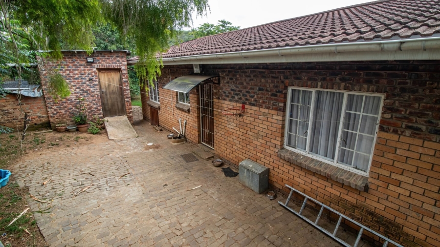 9 Bedroom Property for Sale in West Bank Eastern Cape